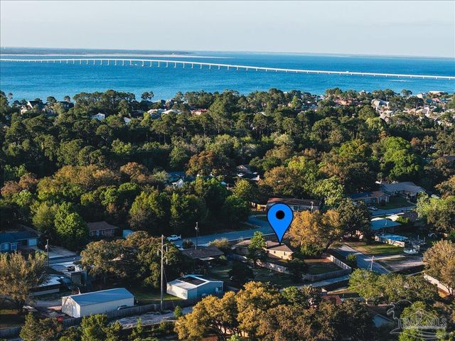 2998 Ranchette Sq, Gulf Breeze, FL 32563