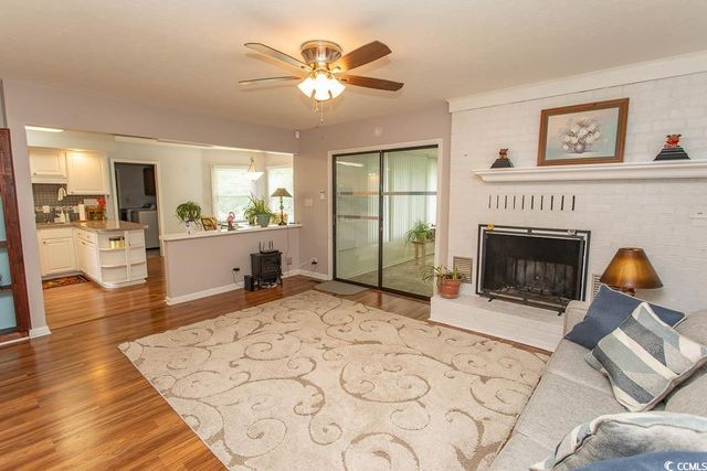 18 Pine Valley Ln., Surfside Beach, SC 29575