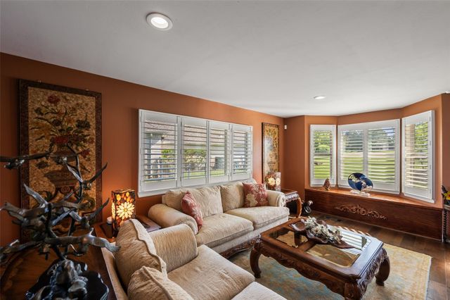 1034 Lake View Drive, Montgomery, TX 77356