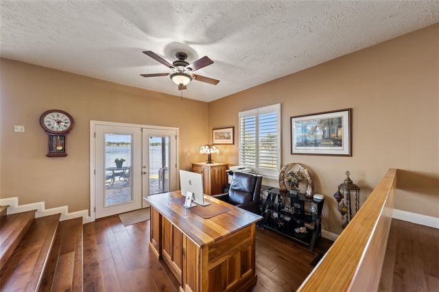 1034 Lake View Drive, Montgomery, TX 77356