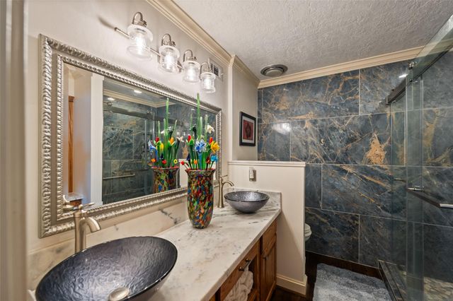 1034 Lake View Drive, Montgomery, TX 77356