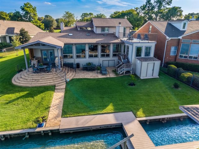 1034 Lake View Drive, Montgomery, TX 77356