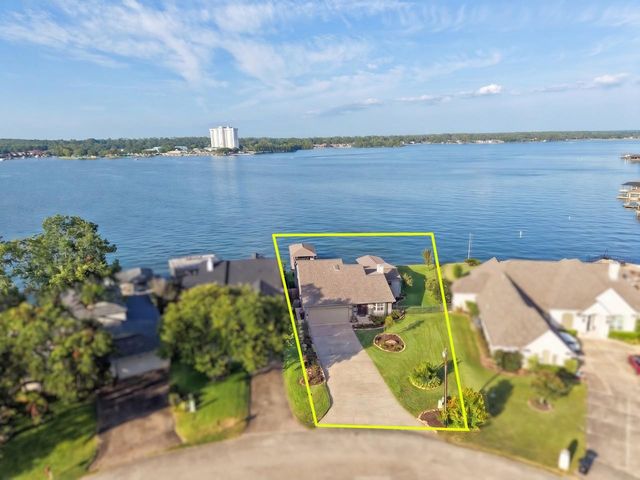 1034 Lake View Drive, Montgomery, TX 77356