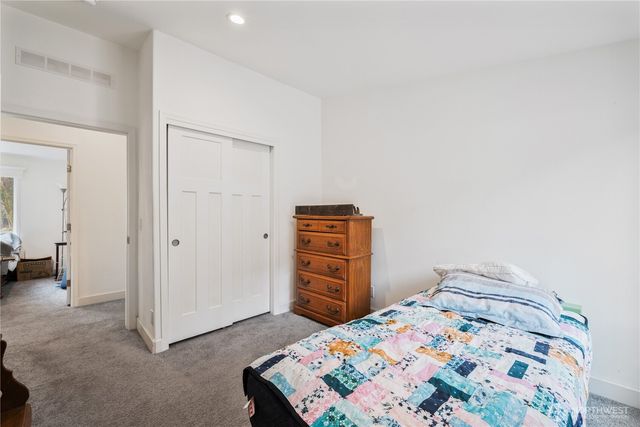 1955 Abernathy Creek Road, Longview, WA 98632