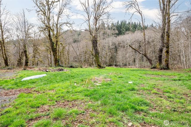 1955 Abernathy Creek Road, Longview, WA 98632