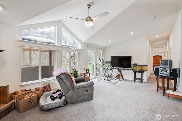 1955 Abernathy Creek Road, Longview, WA 98632