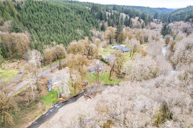 1955 Abernathy Creek Road, Longview, WA 98632