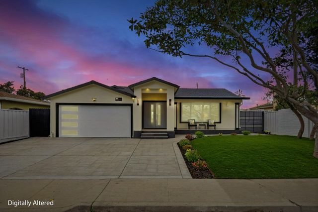 2121 Francis Avenue, Santa Clara, CA 95051