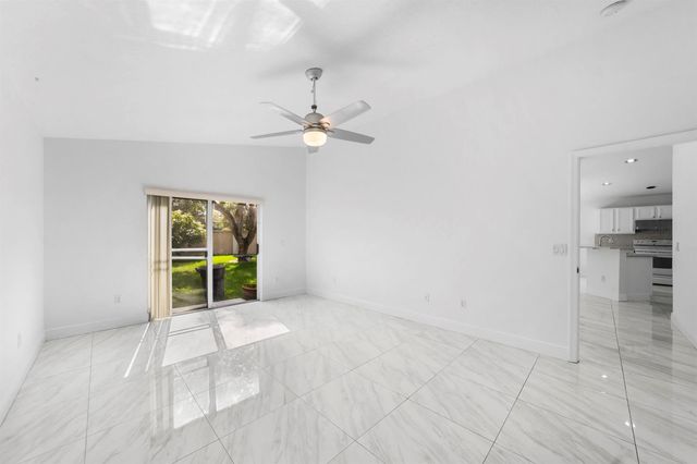 7678 NW 59th Way, Parkland, FL 33067