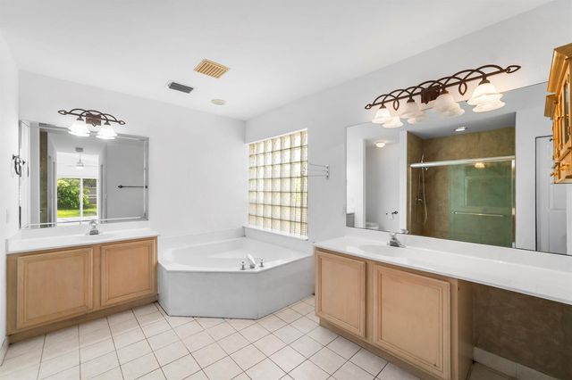 7678 NW 59th Way, Parkland, FL 33067