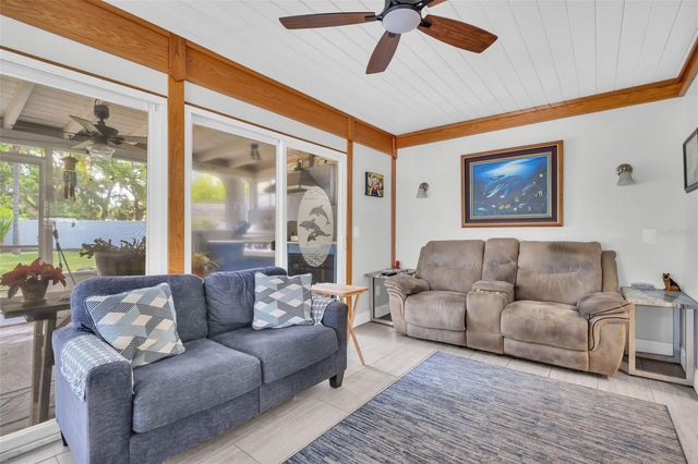 2796 FOREST PARKWAY S, Largo, FL 33771