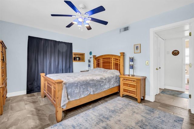 2796 FOREST PARKWAY S, Largo, FL 33771