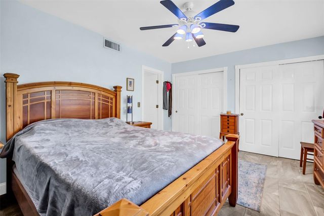 2796 FOREST PARKWAY S, Largo, FL 33771