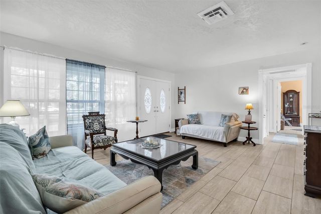 2796 FOREST PARKWAY S, Largo, FL 33771