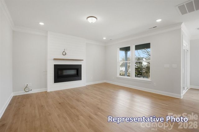 8422 Acadia Parkway, Sherrills Ford, NC 28673