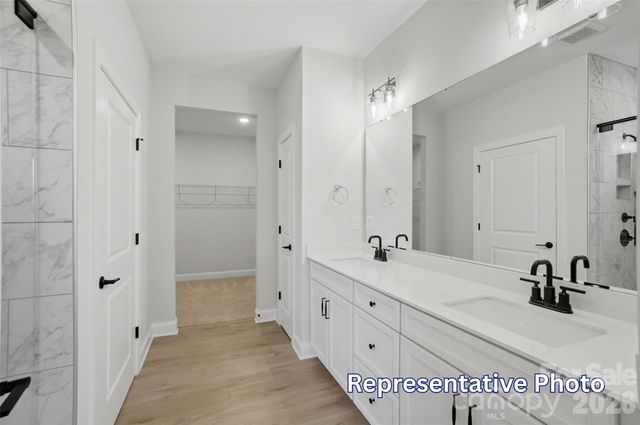 8422 Acadia Parkway, Sherrills Ford, NC 28673