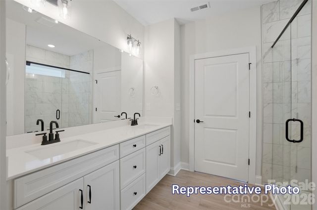 8422 Acadia Parkway, Sherrills Ford, NC 28673