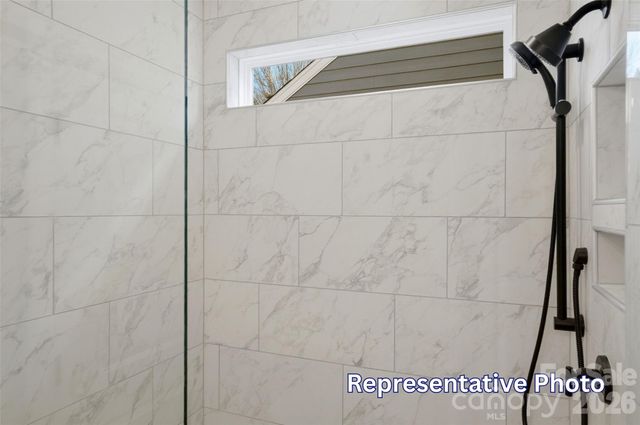 8422 Acadia Parkway, Sherrills Ford, NC 28673