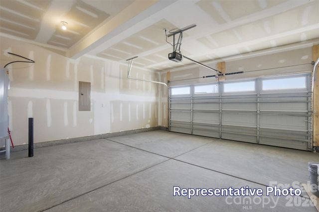 8422 Acadia Parkway, Sherrills Ford, NC 28673