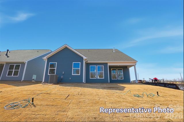 8422 Acadia Parkway, Sherrills Ford, NC 28673
