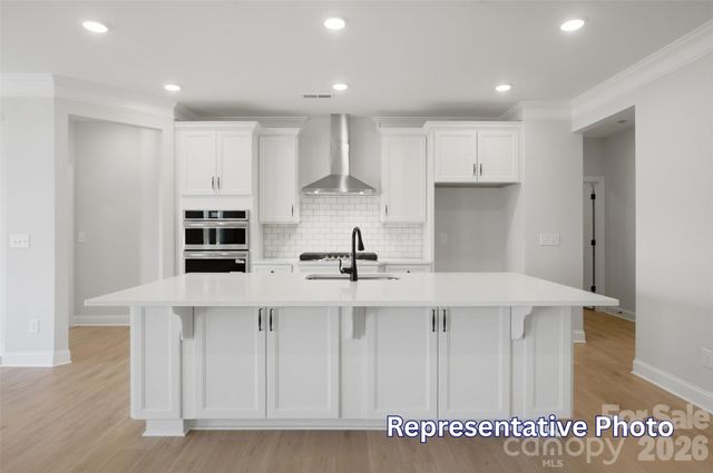 8422 Acadia Parkway, Sherrills Ford, NC 28673