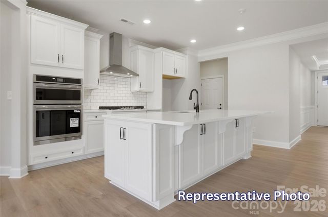 8422 Acadia Parkway, Sherrills Ford, NC 28673