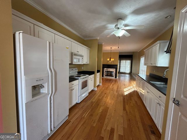 111 Hanbury Lane, Peachtree City, GA 30269