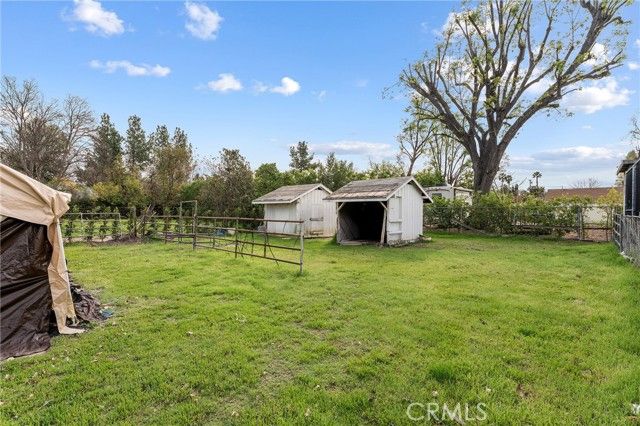 23440 Collins Street, Woodland Hills (los Angeles), CA 91367