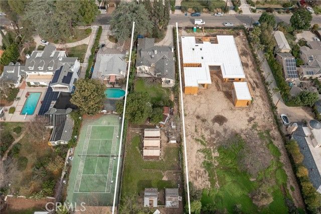 23440 Collins Street, Woodland Hills (los Angeles), CA 91367