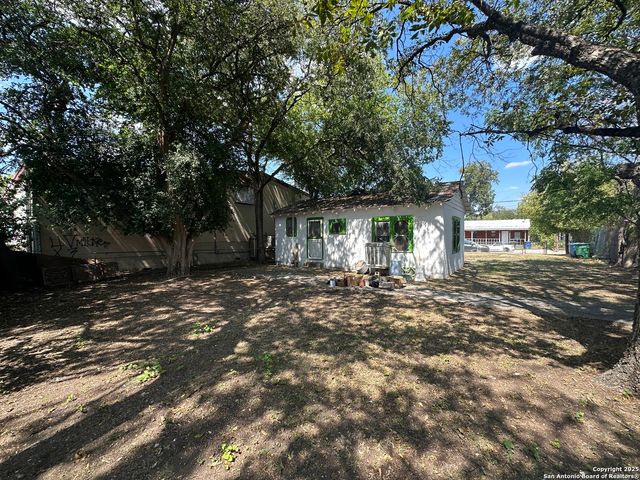 310 E Lachapelle, San Antonio, TX 78204