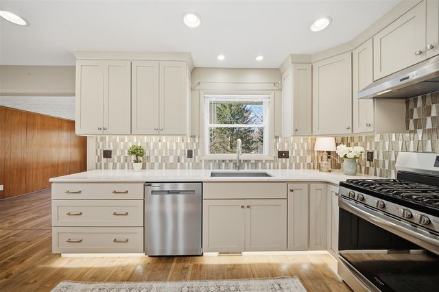 3914 Harwich Lane, Jackson, MI 49201