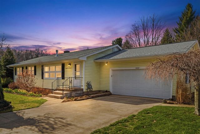 3914 Harwich Lane, Jackson, MI 49201