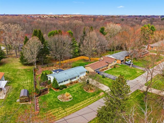 3914 Harwich Lane, Jackson, MI 49201