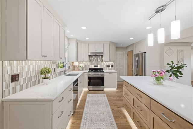 3914 Harwich Lane, Jackson, MI 49201