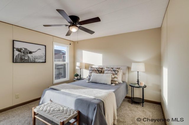 2400 HELEN AVE, Cheyenne, WY 82009