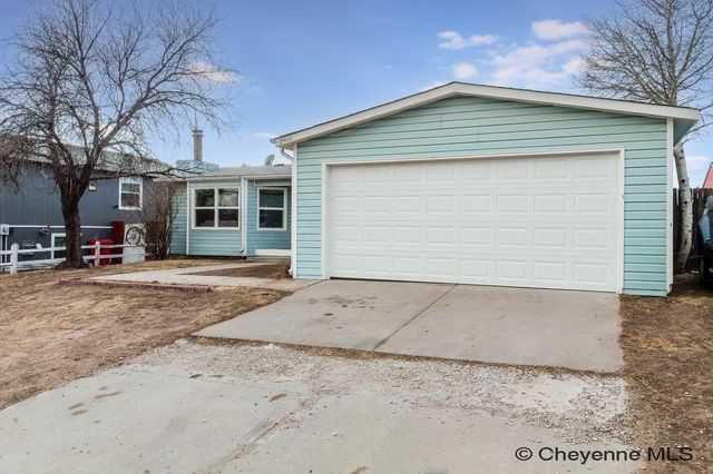 2400 HELEN AVE, Cheyenne, WY 82009