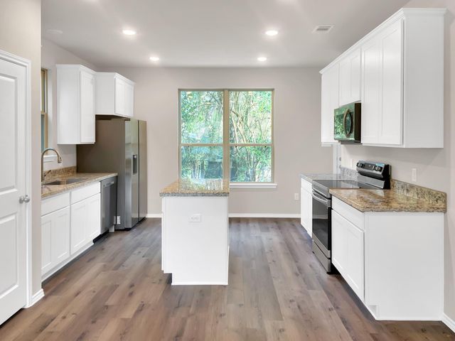 405 Mohawk Drive, Conroe, TX 77316