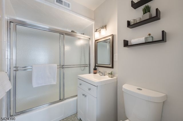 777 Springfield Ave 1, Summit City, NJ 07901