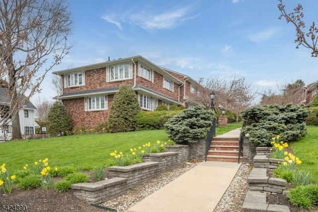 777 Springfield Ave 1, Summit City, NJ 07901