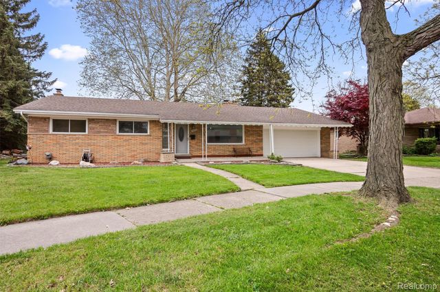 11215 Chippewa Drive, Warren, MI 48093