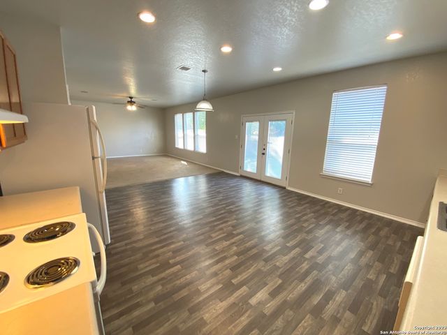 7603 DUELING OAK, San Antonio, TX 78254