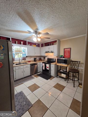 2710 Phillips Drive SW, Marietta, GA 30064