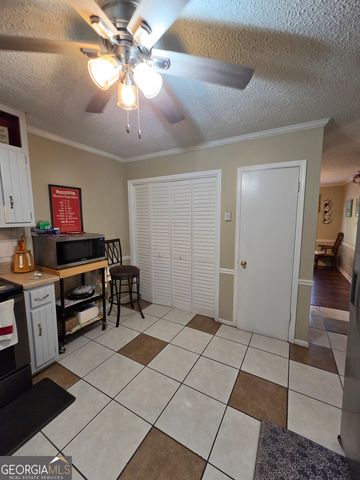 2710 Phillips Drive SW, Marietta, GA 30064