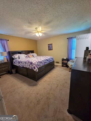 2710 Phillips Drive SW, Marietta, GA 30064