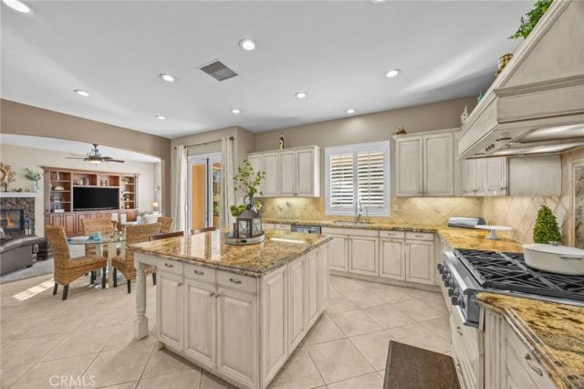 22349 Amber Eve Drive, Corona, CA 92883