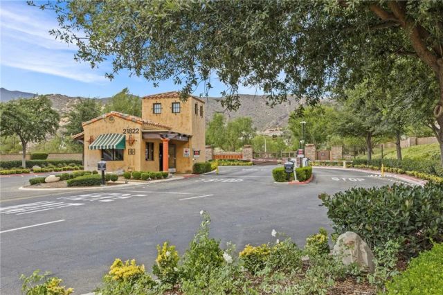 22349 Amber Eve Drive, Corona, CA 92883