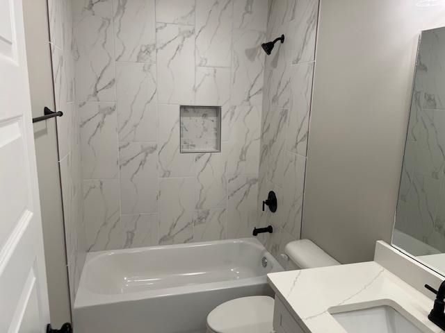 565 HOLDEN DR E, Cordova, TN 38018