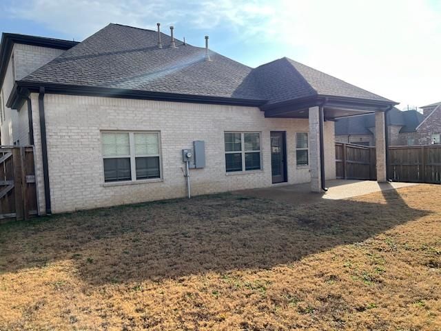 565 HOLDEN DR E, Cordova, TN 38018