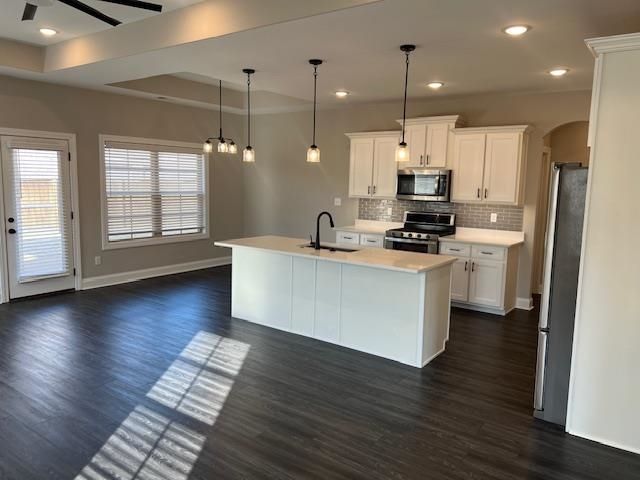 565 HOLDEN DR E, Cordova, TN 38018