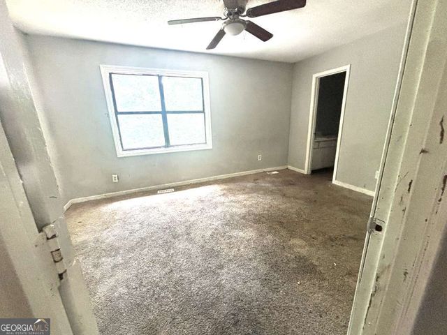 906 Silverwood Drive, Atlanta, GA 30349